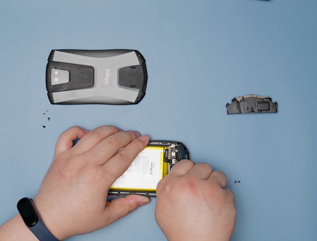 Unihertz Titan Pocket Speaker Module Replacement Tutorial Step 04